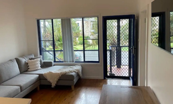 Corlette Apartment | Copacabana, 4/61 Sandy Point Rd - water views, air con and WiFi