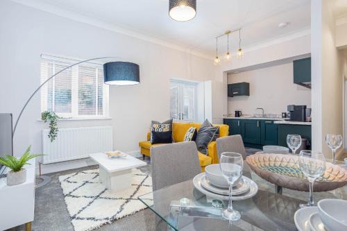 Grimsby Apartment | Coppergate Mews Grimsby No.3 - 2 bed, 2 bath, ground floor apartment