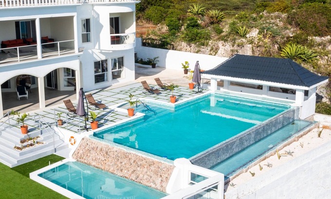Treasure Beach House | Coral Bay Chateau - Luxury Villa in Treasure Beach