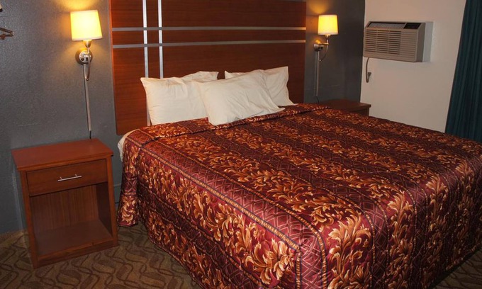 Waite Park House | Coratel Inn & Suites By Jasper Waite Park- 1 King Bed Non-Smoking