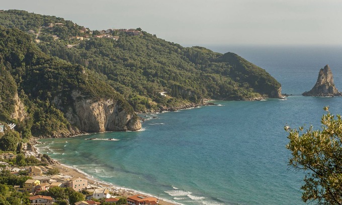 Agios Gordios Apartment | Corfu Delphi Apartment with sea view