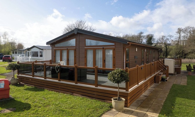 Penally Ski Chalet | Cormorant - Luxury Lodge, Close to the Beach