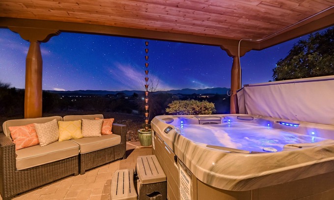 Cornville House | Cornville Hacienda Charm- Stunning Views, Hot Tub + Close to wineries & Nearby to Sedona!