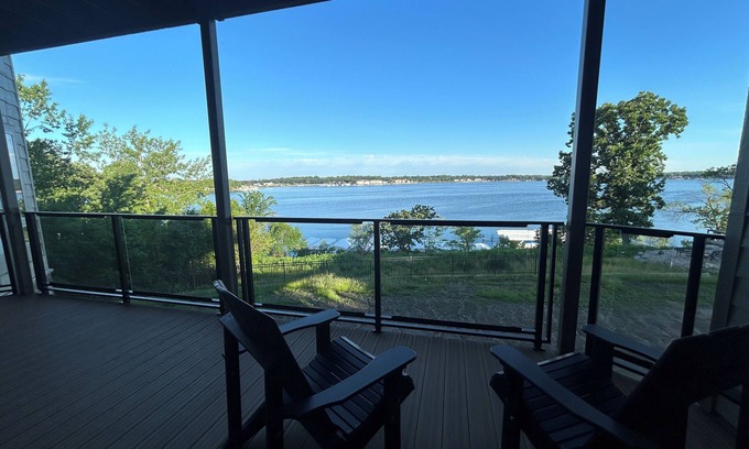 Arnolds Park Condo | Coronado 207 - LAKEFRONT condo at Bridges Bay Resort