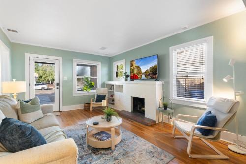 Coronado Apartment | Coronado Casa Roosevelt Row Papago Dog Friendly