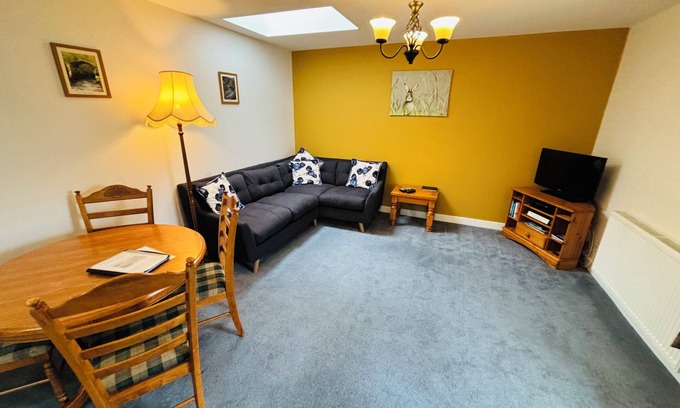 Glenlivet Cottage | Corrie Cottage -Stunning mountain escape in Speyside & the Caringorms