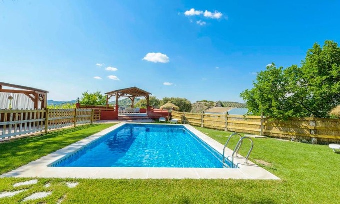 Fuensanta de Martos House | Cortijo El Encinar de Cobo Martos by Ruralidays