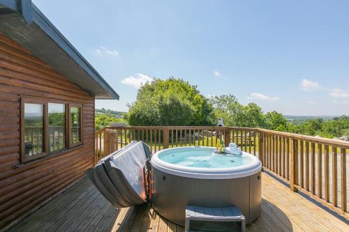 Saint Breward House | Costentyn, Tor Down Quarry