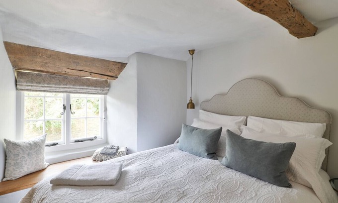 Hook Norton Apartment | Cosy 1-Bedroom Cottage Retreat in Oxfordshire