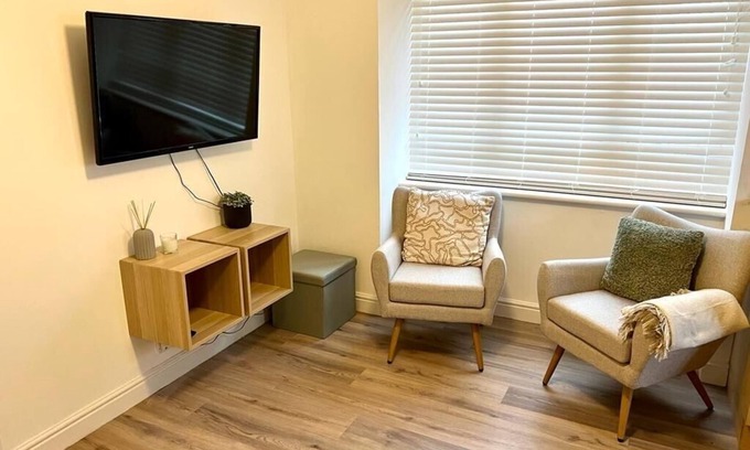 Stamford Apartment | Cosy 1BD Getaway Perfect for Couples Stamford