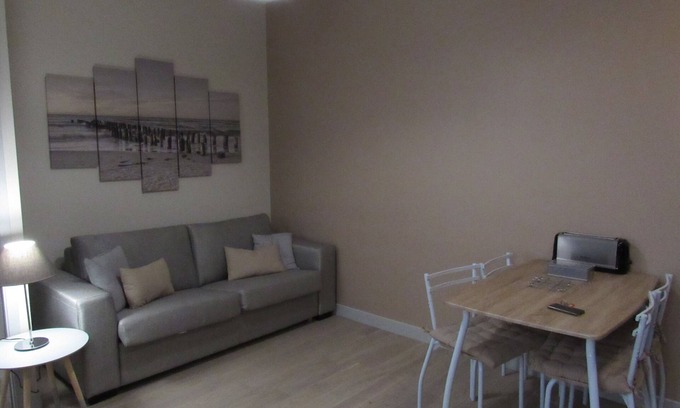 Val-de-Grace Apartment | Cosy 2-room apartment for 4 people, Quartier Latin, Mouffetard, Luxembourg