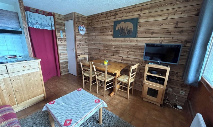 Montgellafrey Apartment | Cosy apartment 28m2 Saint François Longchamp at the foot of the slopes with garage