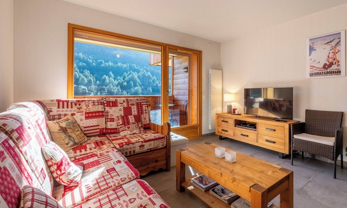 Saint-Jean-de-Sixt Apartment | Cosy and spacious 3* apartment, close to the slopes. Pets welcome!