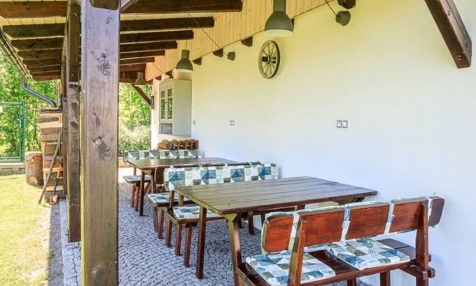 Arnoltice Apartment | Cosy apartment for 4 people with WIFI, TV and terrace