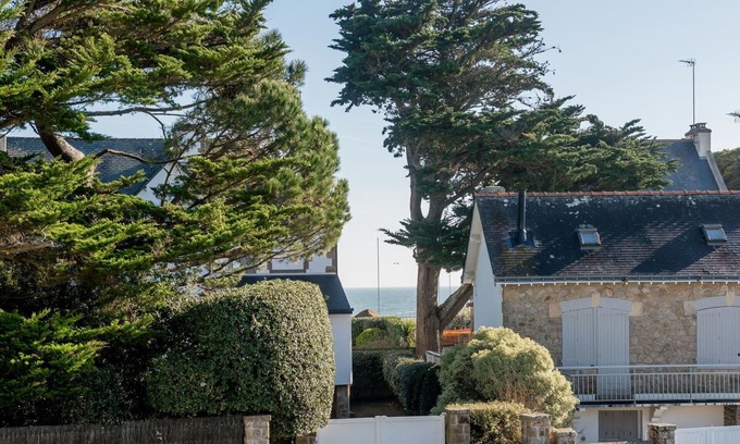 Morbihan Apartment | Cosy apartment for 4 people with WIFI, TV, balcony and parking