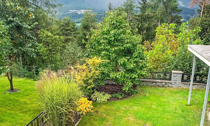 Arzl im Piztal Apartment | Cosy apartment for 5 guests with WIFI, TV, terrace and pets allowed