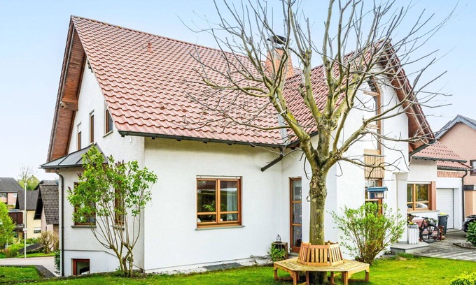 Brakel Apartment | Cosy apartment for 5 people with WIFI, TV, terrace, pets allowed and parking