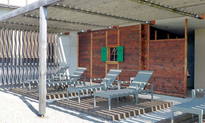 Beatenberg Apartment | Cosy apartment for 6 people with WIFI, pool, TV, terrace and pets allowed