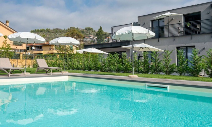 Caramagna Ligure Apartment | Cosy apartment for 6 guests with pool, A/C, WIFI, TV, terrace, pets allowed and parking