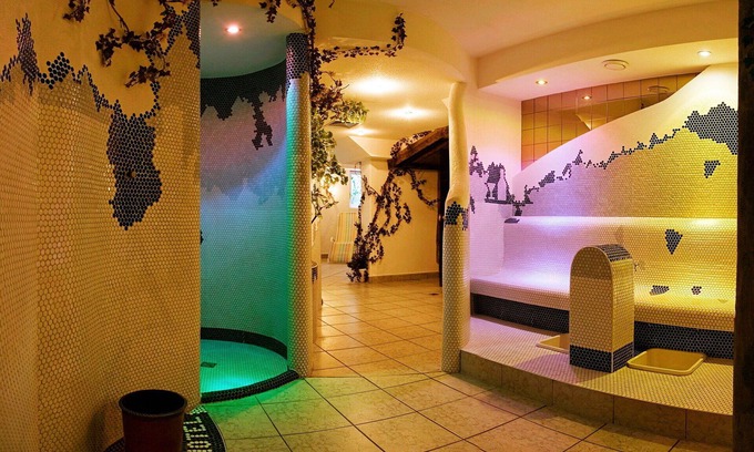 Feichten Apartment | Cosy apartment for 6 guests with WIFI, TV, balcony and parking