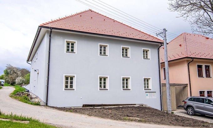 Horni Plana Apartment | Cosy apartment for 10 guests with WIFI, terrace and pets allowed