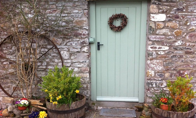 Llandovery Cottage | Cosy Barn In lovely quiet location In The Brecon Beacons