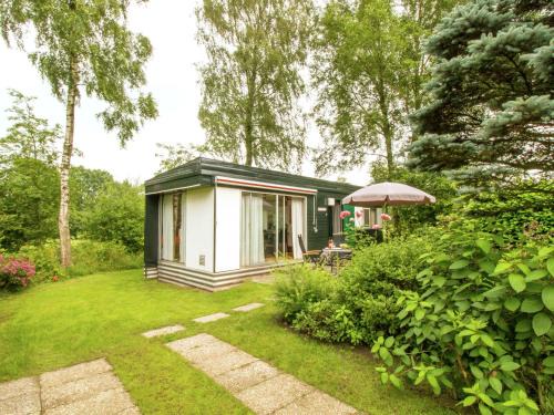 Ootmarsum Ski Chalet | Cosy chalet with gas fireplace in Twente
