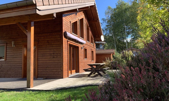 Travexin Ski Chalet | Cosy chalet with large mezzanine
