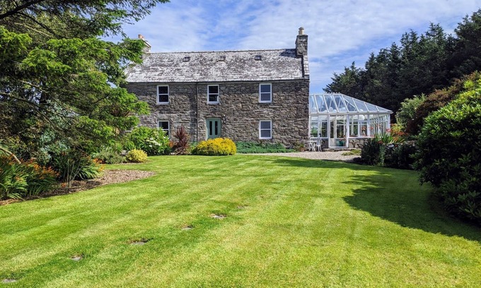 Monreith Cottage | Cosy, Coastal Retreat with Large Garden and Epic Sun Room