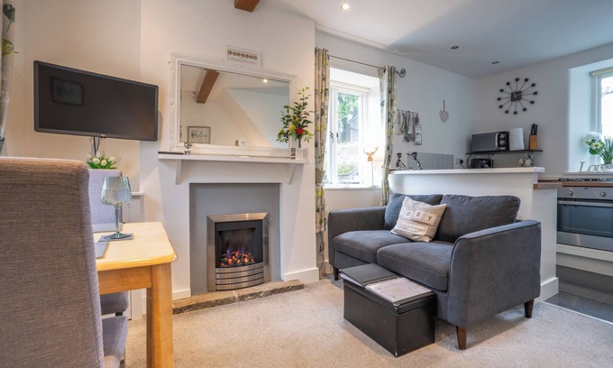 Baslow Cottage | β¨ Cosy Corner Cottage β Romantic Hideaway in the Peak District π‘