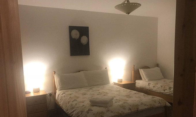 Lisburn Cottage | Cosy Cottage 20 min Belfast/accessible for main tourist sites, WiFi, Parking