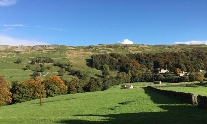 Fremington Cottage | Cosy Cottage, Stunning Views, Walks from the door, Pubs within walking distance