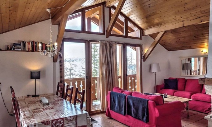 Vallandry Ski Chalet | Cosy, fully equipped chalet sleeping up to 4 people with stunning views