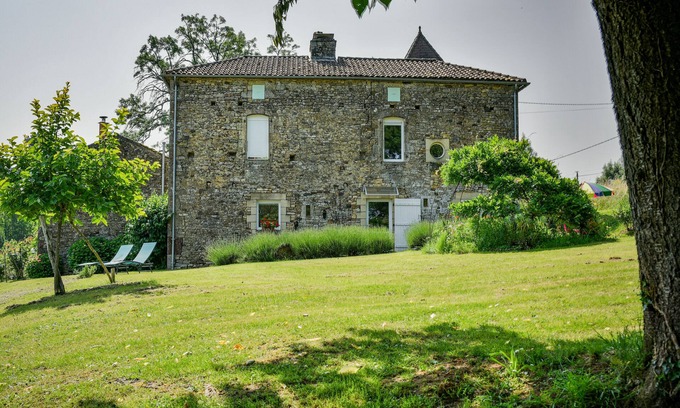 Loubejac House | Cosy gite in the middle of beautiful nature