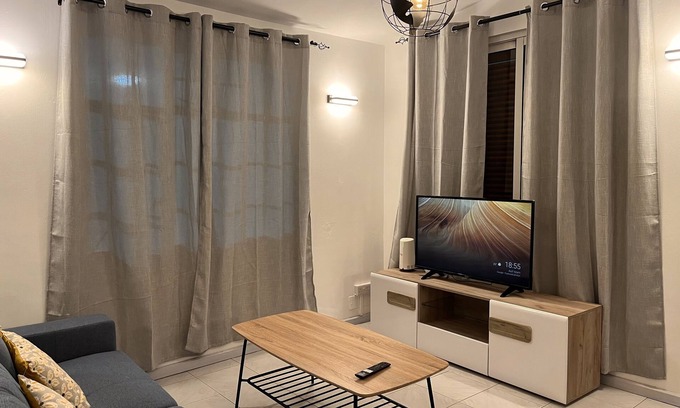 Port Louis House | Cosy Home For Your Stay-10Mins to the Beach