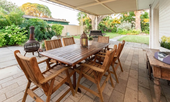 Belmont House | Cosy Lodge Belmont - comfort at value price