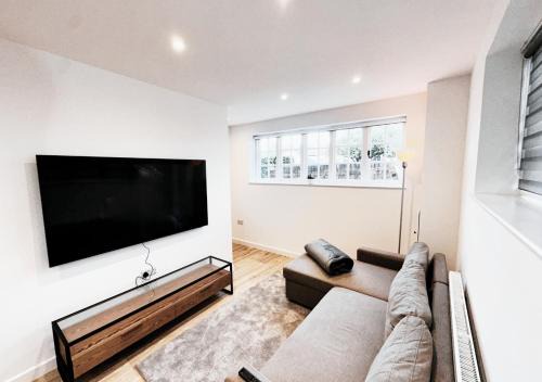 Calverton Apartment | Cosy & Luxury 2BR Flat in Calverton