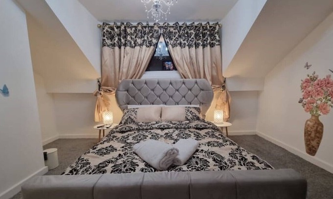 Morley House | Cosy & Luxury lovely well equipped home + Free Parking + Free Fast WiFi