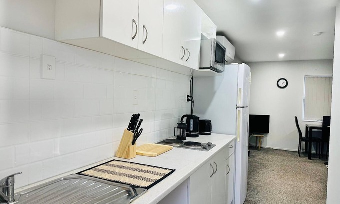 Papatoetoe House | Cosy One Bedroom Apartment