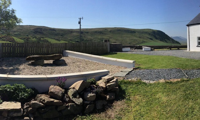 Malin Other | Cosy restored large house - close to Malin Head, beaches and golf courses