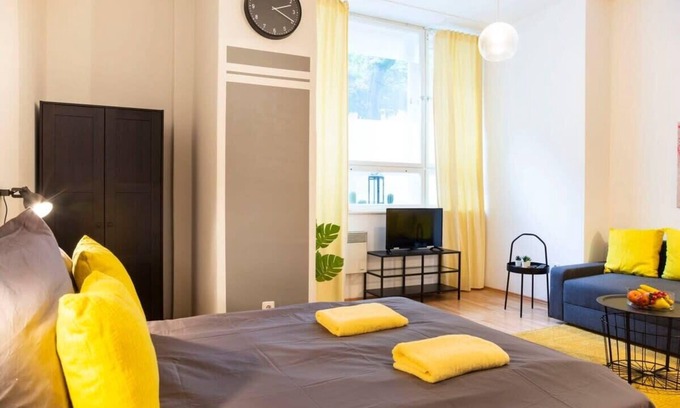 Neukoelln Apartment | Cosy Two Bedroom apartment next to Hermannstraße
