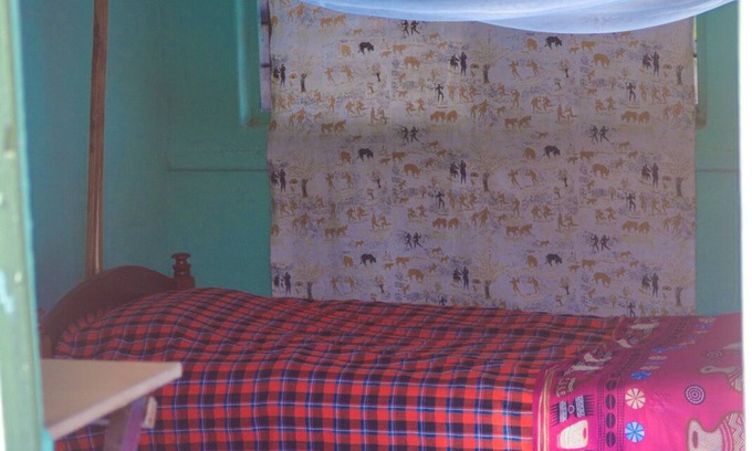 Kasese Bed & Breakfast | Cosy villa in the wild