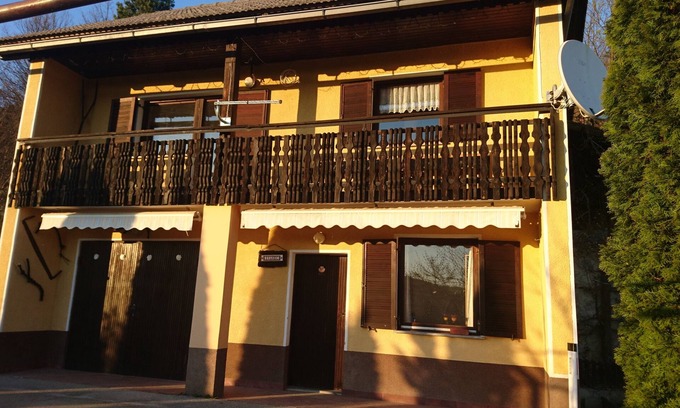 Zuzemberk House | Cosy vineyard house for 5 persons plus 1 baby