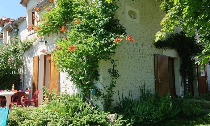 Salles-Lavalette Cottage | Cottage 3 bdr. with garden, fireplace, pets allowed, WIFI, parking, near activities & castles