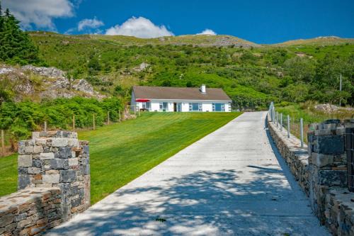 Cornamona House | Cottage 390 - Maam