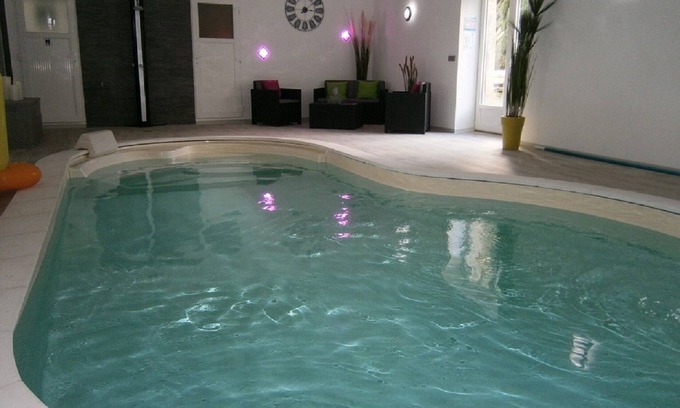Cartigny l'Epinay Cottage | Cottage 8 people with heated indoor pool and fishing pond.
