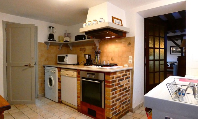 La Puisaye Cottage | Cottage by the pond, 2 bedrooms