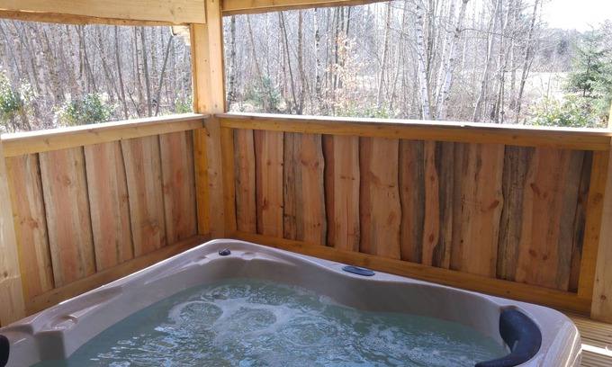 Corcieux Ski Chalet | COTTAGE-CHALET with JACUZZI and PRIVATE POND, in the heart of nature!