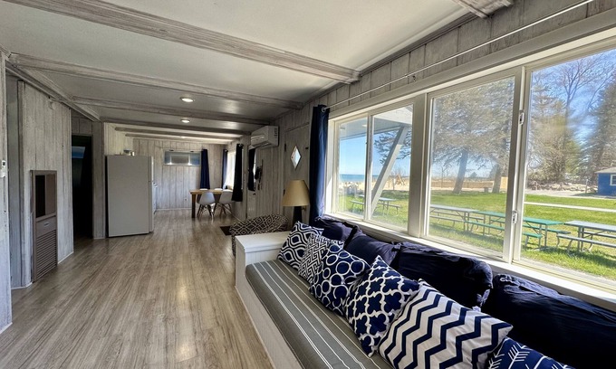 Northeastern Michigan Cottage | Cottage Cove · Lake Huron Beach Cottage No. 7