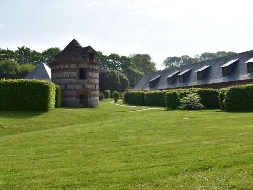 Le Bourg-Dun House | Cottage in Flainville near Norman Coastline
